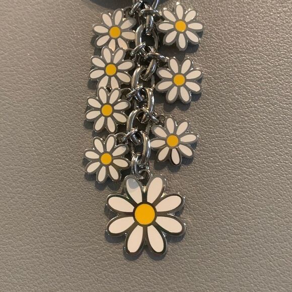 COACH Dangling Daisy Keychain - Picture 2 of 4